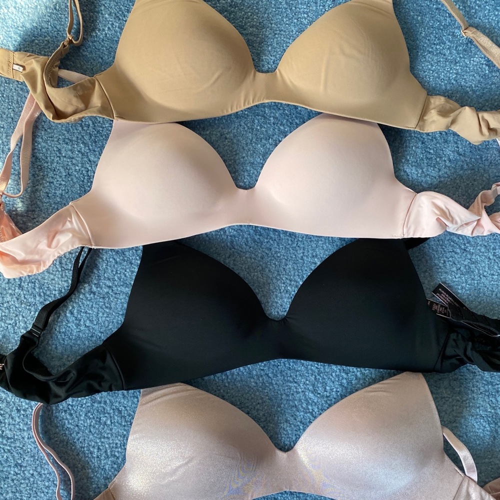 Women’s Victoria’s Secret bras